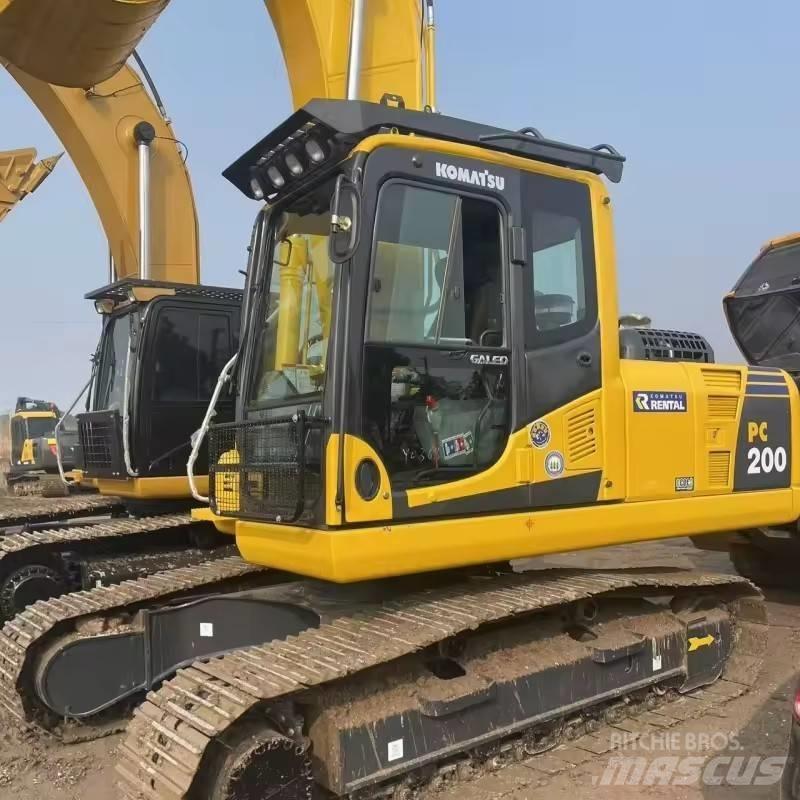 Komatsu PC 200 Koparki gąsienicowe