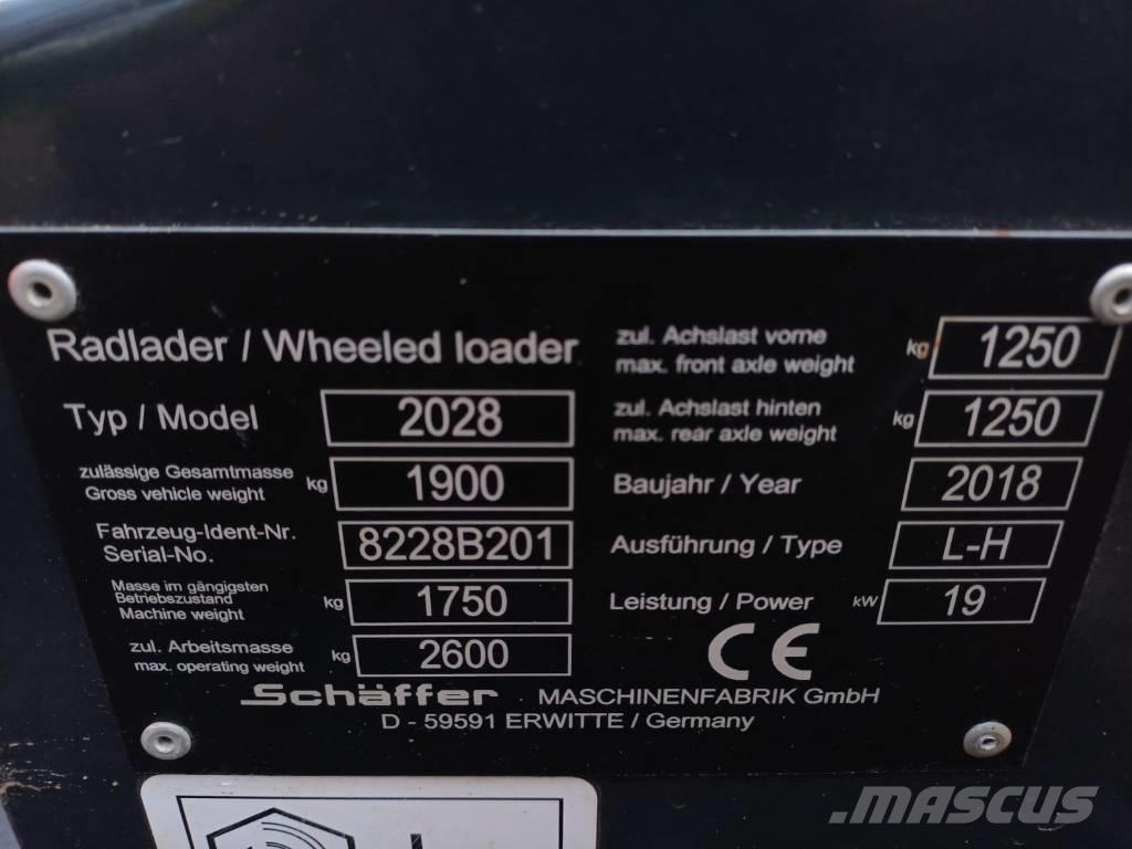 Schäffer 2028 Ładowarki wielofunkcyjne