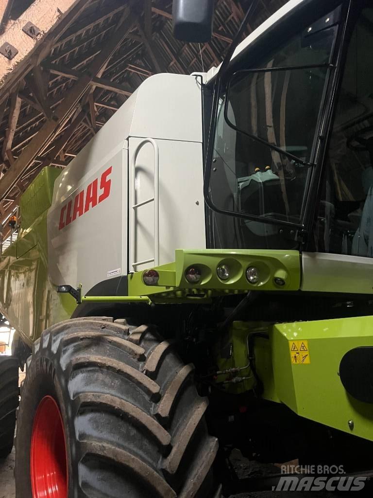 CLAAS LEXION 760 Kombajny zbożowe