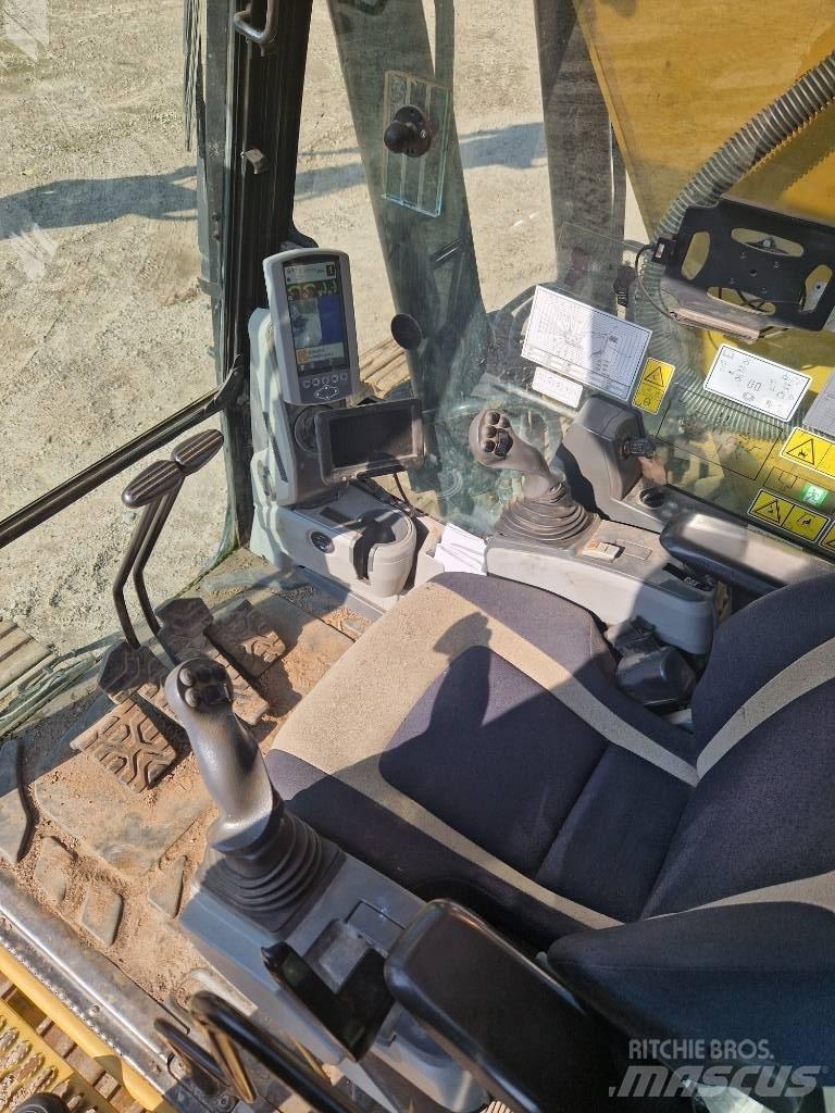 CAT 323 F L Koparki gąsienicowe