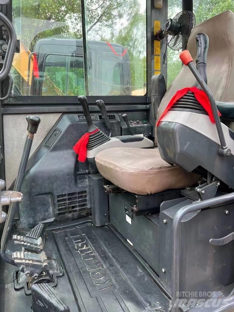 Komatsu PC56-7 Koparki gąsienicowe