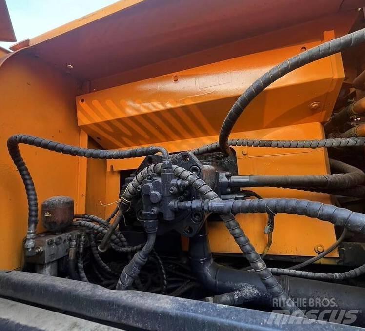 Hyundai R330LC-9T Koparki gąsienicowe