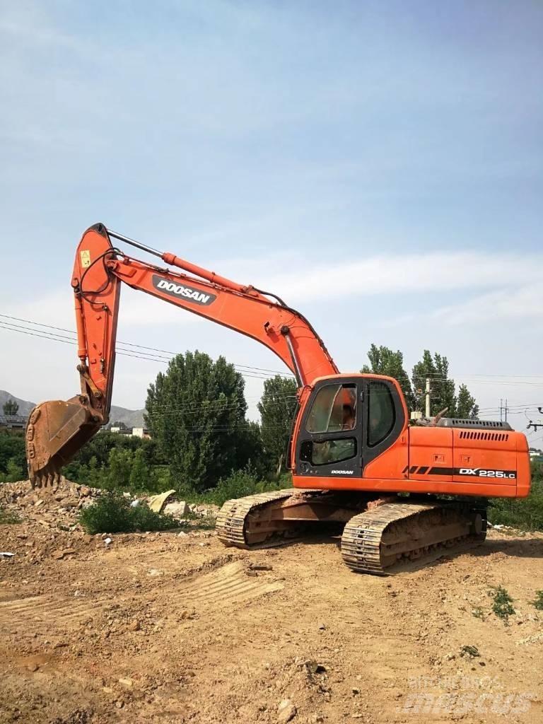 Doosan dx225 Koparki gąsienicowe