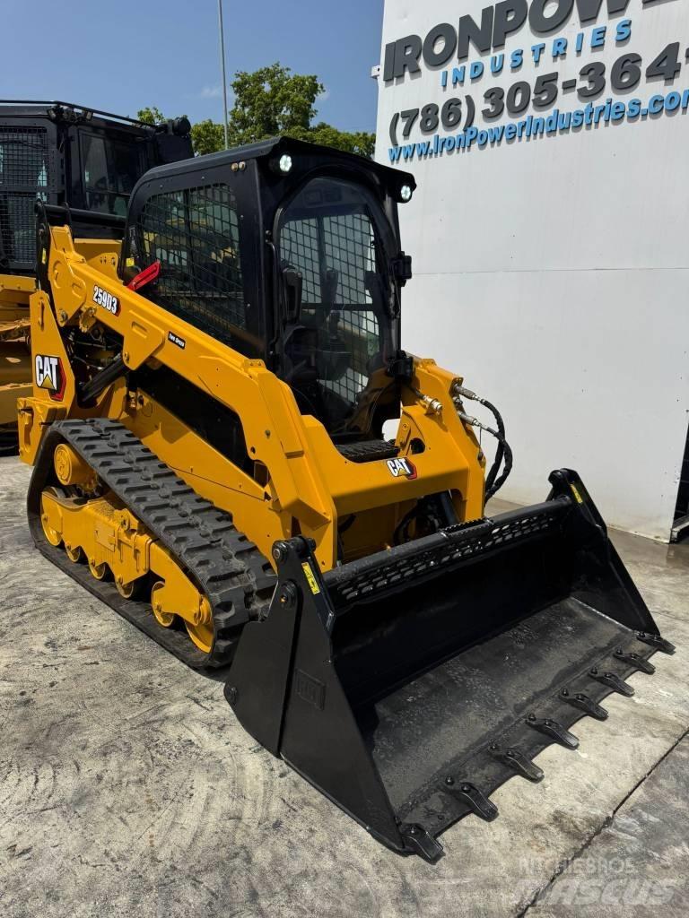 CAT 259D3 Ładowarki burtowe
