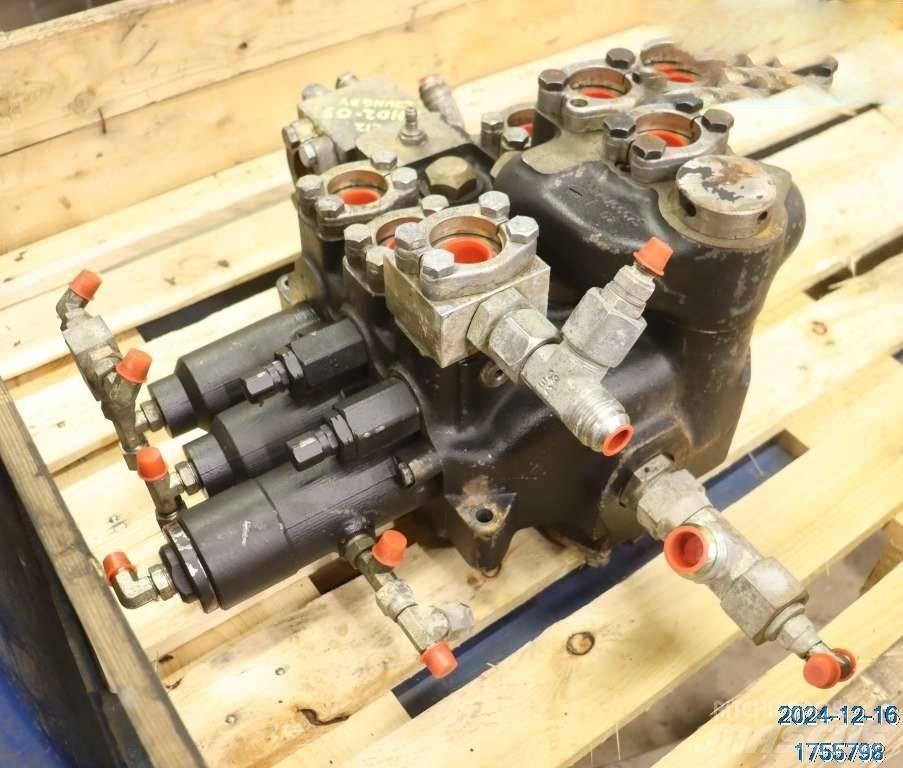 Ljungby L 12 Hydraulika