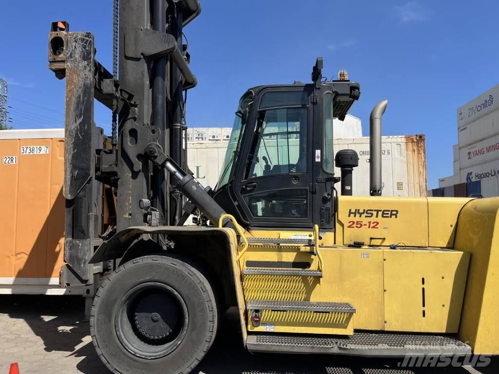 Hyster H25XM-12 Wozy do składowania i transportu kontenerów