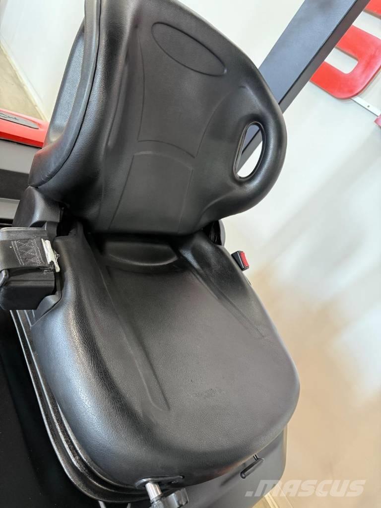 EP 11013 - EFL252 Wózki elektryczne