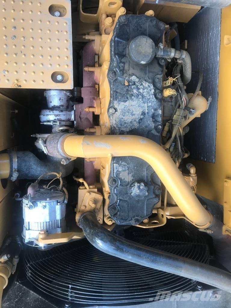 CAT 325 D L Koparki gąsienicowe