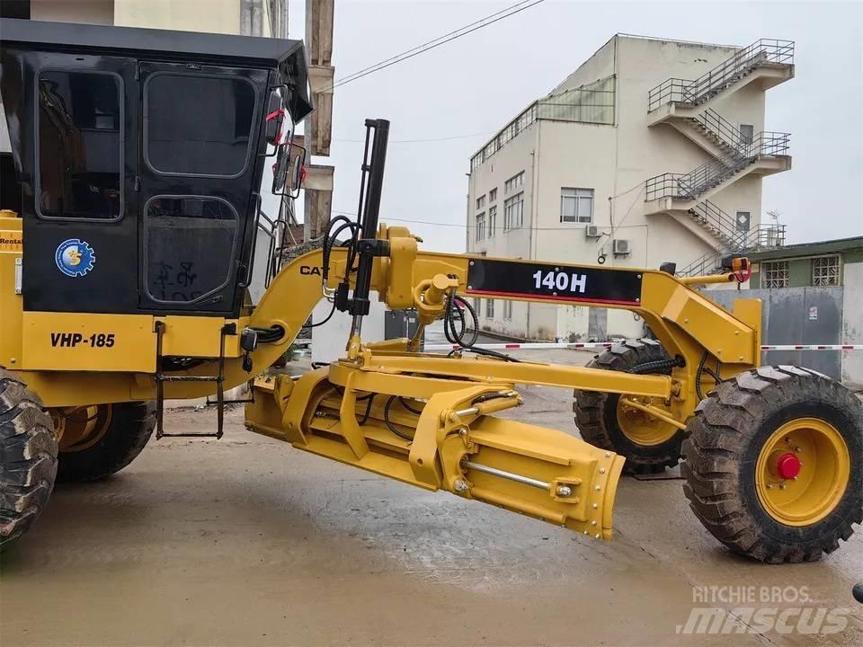 CAT 140H Równiarki