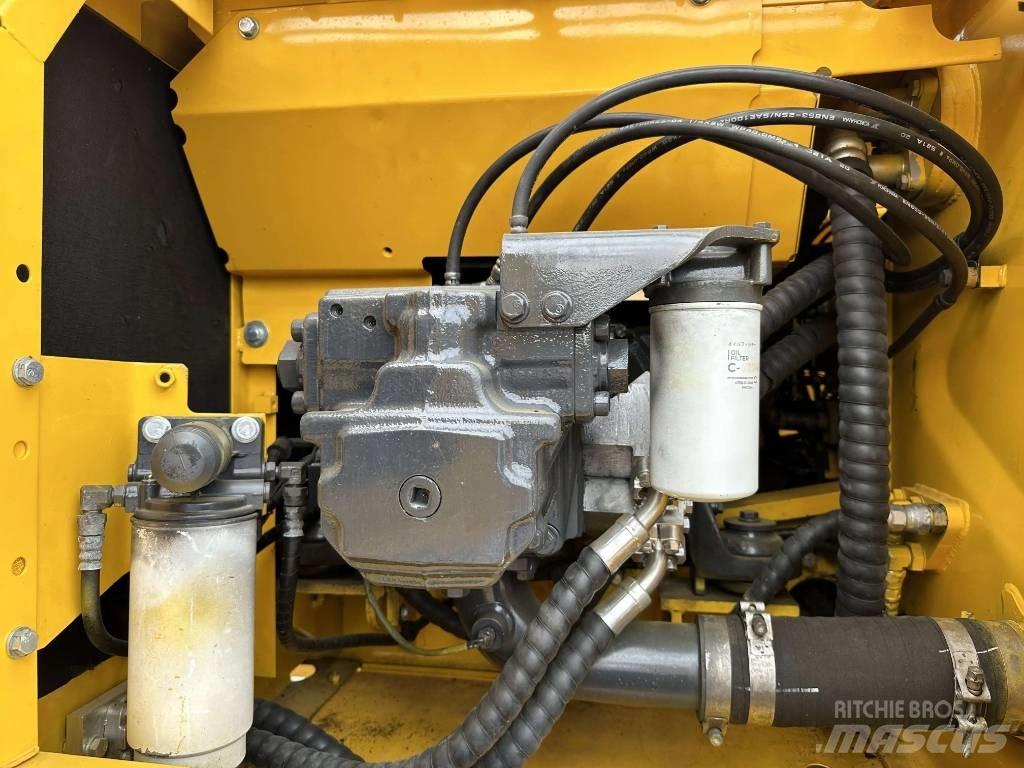 Komatsu PC200-8 Koparki gąsienicowe
