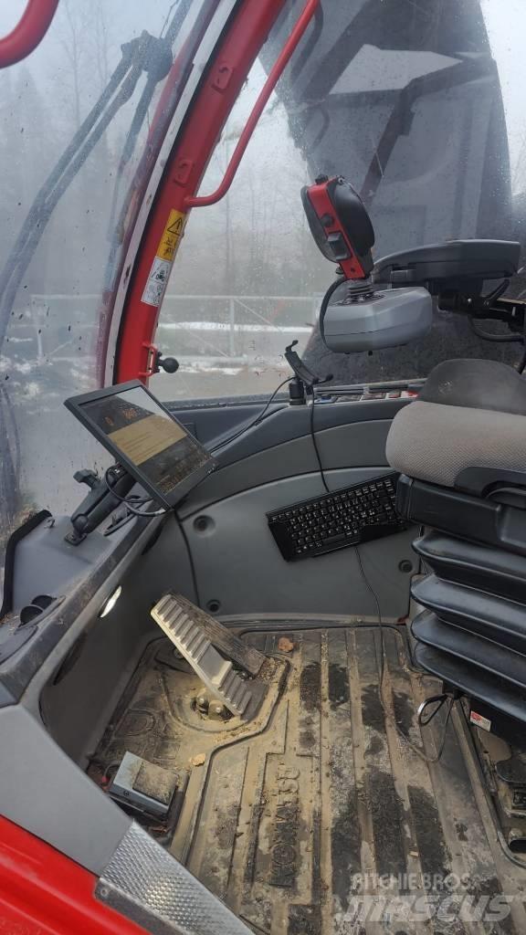 Komatsu 931XC Harwestery