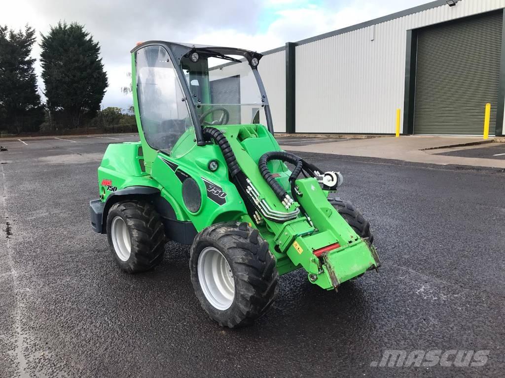 Avant 750 Ładowarki wielofunkcyjne