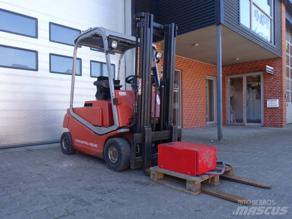 BT CBE 16 F CARGO Wózki elektryczne