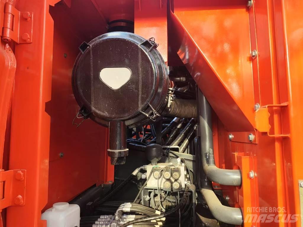 Doosan DX300LC-9c Koparki gąsienicowe