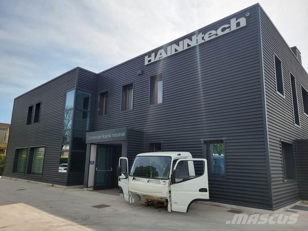 Mitsubishi Fuso "C" Kabiny i wnętrze