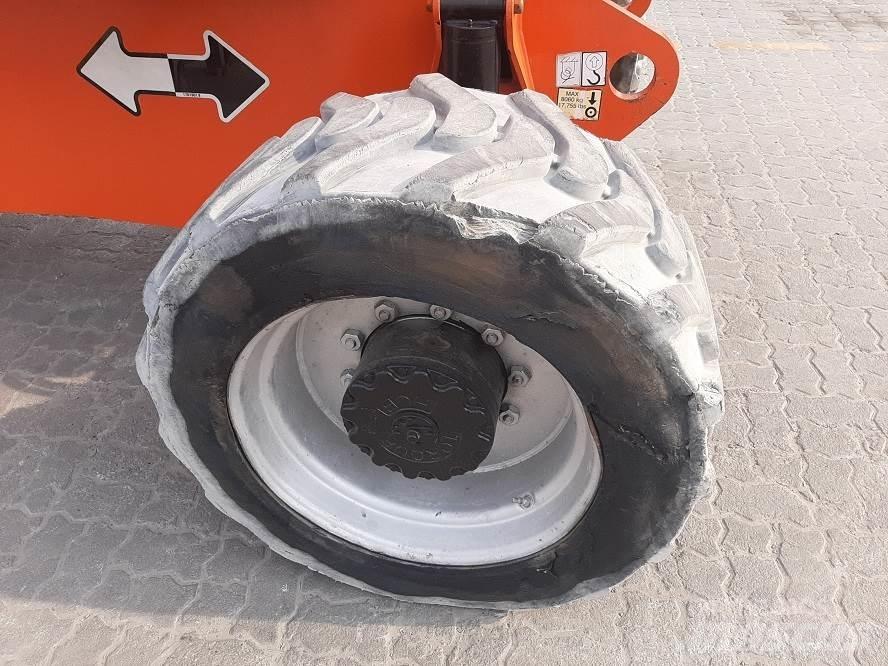 JLG 800AJ Podnośniki przegubowe