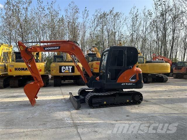Doosan DX 60 Minikoparki