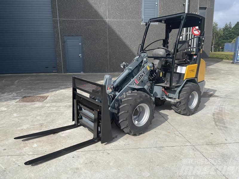 GiANT V 452 T XTRA Ładowarki kołowe