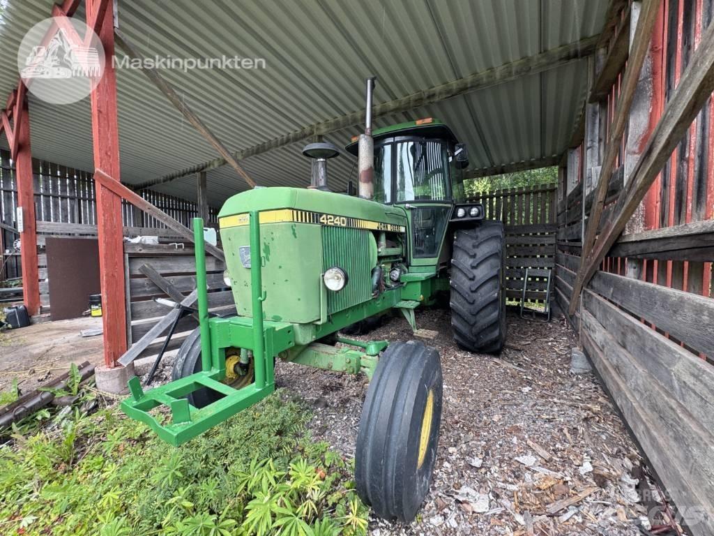 John Deere 4240 QR Ciągniki rolnicze