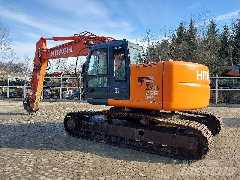 Hitachi ZX225USRLC Koparki gąsienicowe