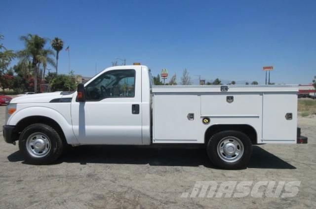 Ford F250 Samochody ratownicze pomocy drogowej