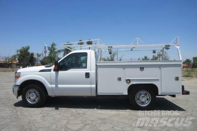 Ford F250 Samochody ratownicze pomocy drogowej
