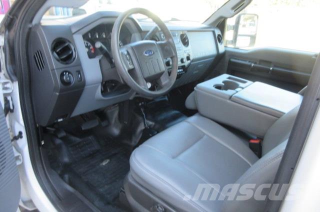 Ford F250 Samochody ratownicze pomocy drogowej