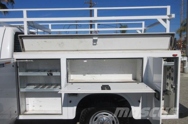 Ford F250 Samochody ratownicze pomocy drogowej