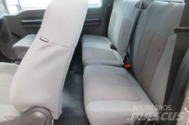 Ford F350 Samochody ratownicze pomocy drogowej