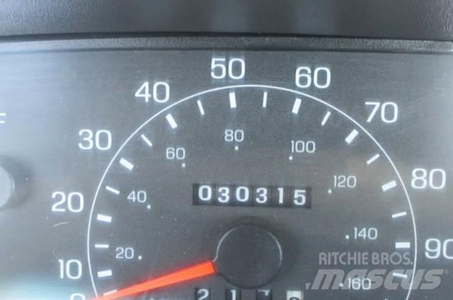 Ford F350 Samochody ratownicze pomocy drogowej