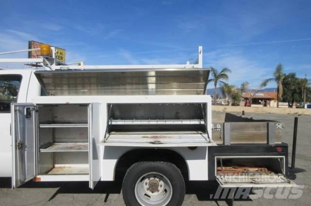 Ford F350 Samochody ratownicze pomocy drogowej