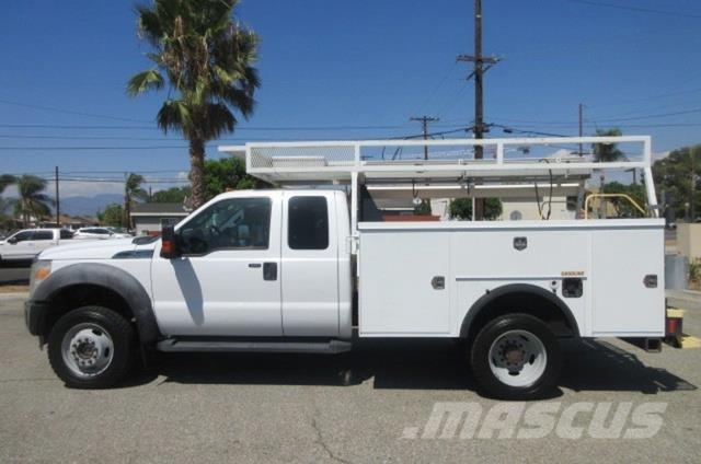 Ford F450 Samochody ratownicze pomocy drogowej