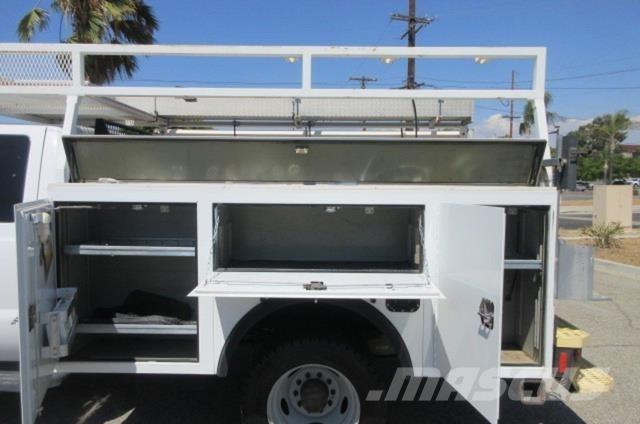 Ford F450 Samochody ratownicze pomocy drogowej