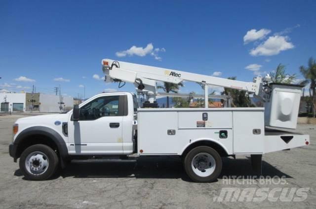 Ford F450 Samochody ratownicze pomocy drogowej
