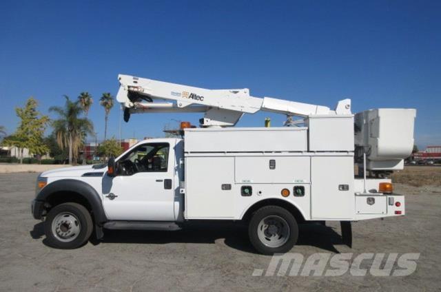 Ford F550 Samochody ratownicze pomocy drogowej