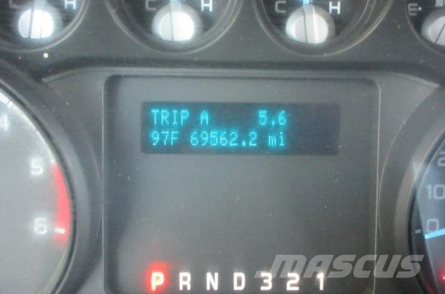 Ford F550 Samochody ratownicze pomocy drogowej