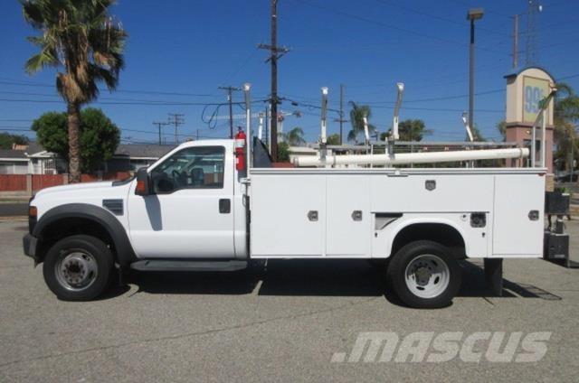 Ford F550 Samochody ratownicze pomocy drogowej