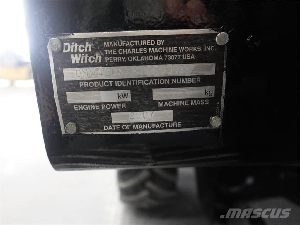 Ditch Witch 420SX Koparki łańcuchowe