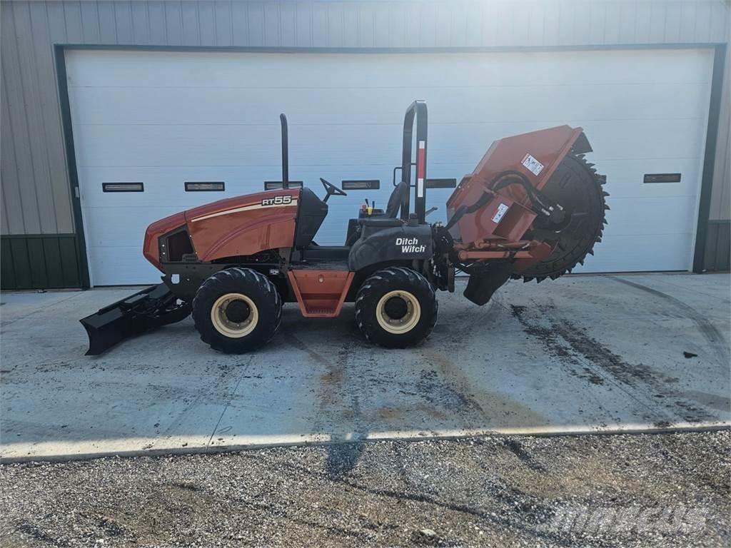 Ditch Witch RT55 Piły do skał i betonu