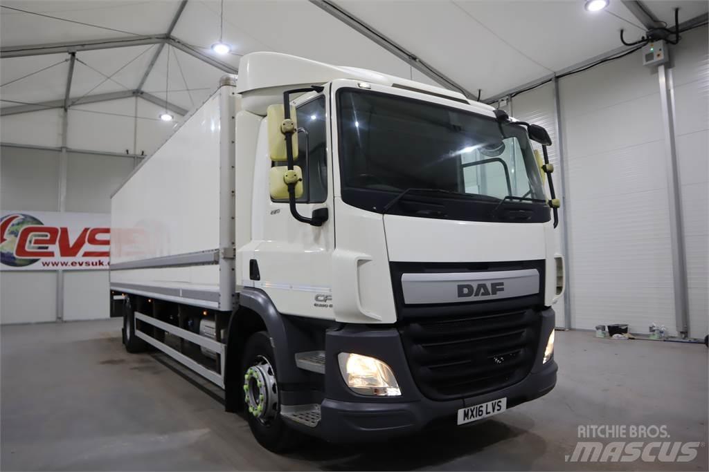 DAF CF220 Samochody ciężarowe ze skrzynią zamkniętą