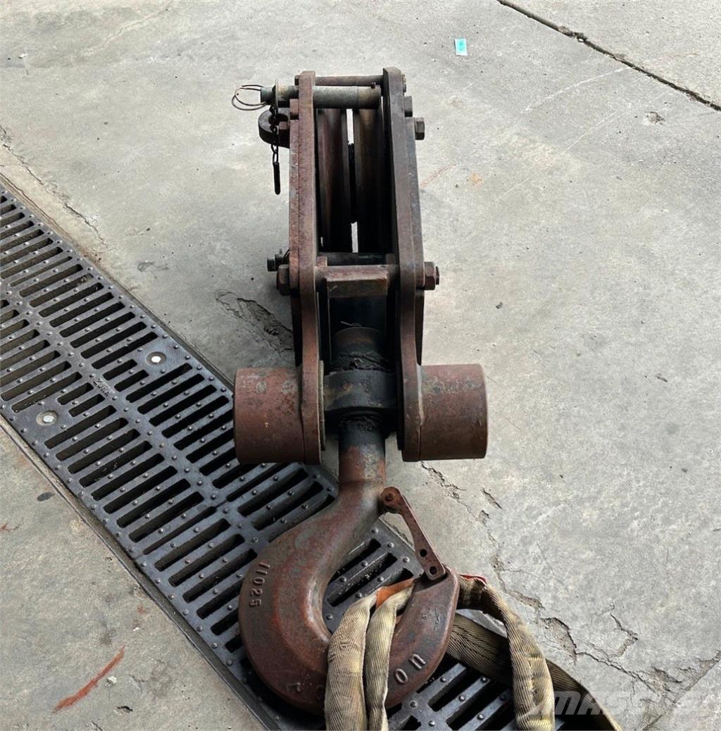 Johnson  Części do dźwigów oraz wyposażenie