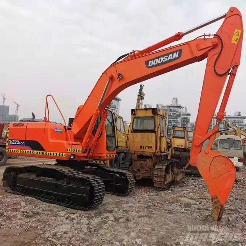 Doosan DH 220 Koparki gąsienicowe