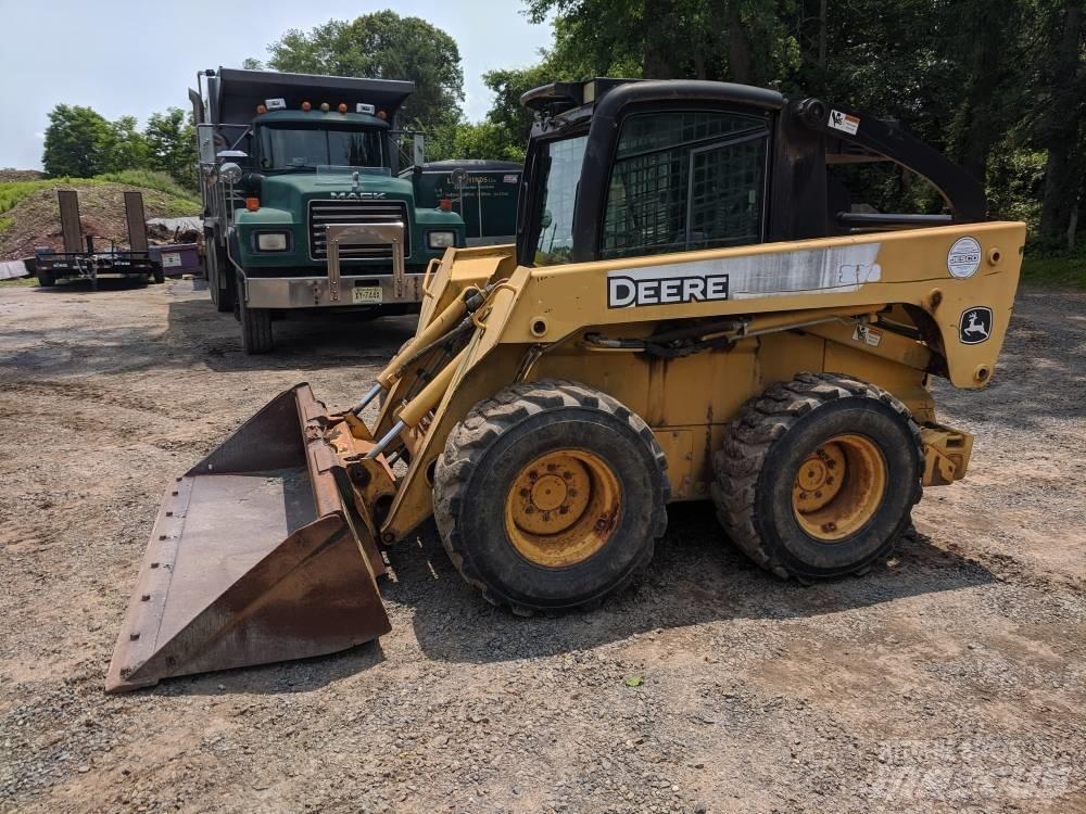 John Deere 328 Ładowarki burtowe