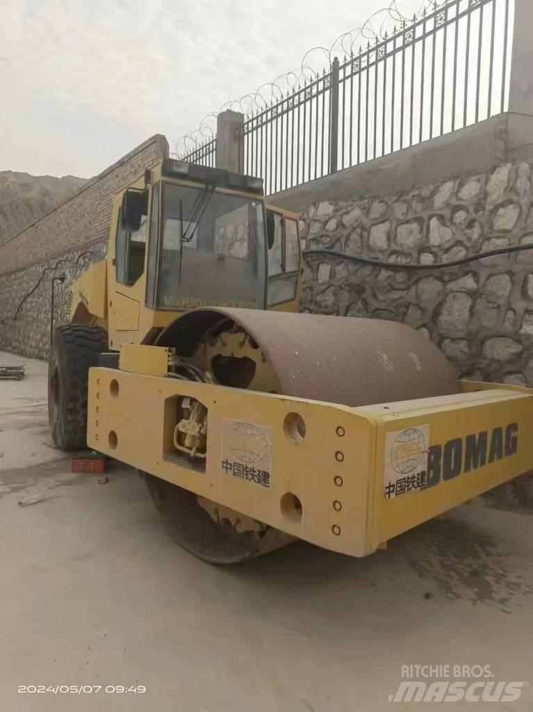 Bomag bw225d-3 Walce jednobębnowe