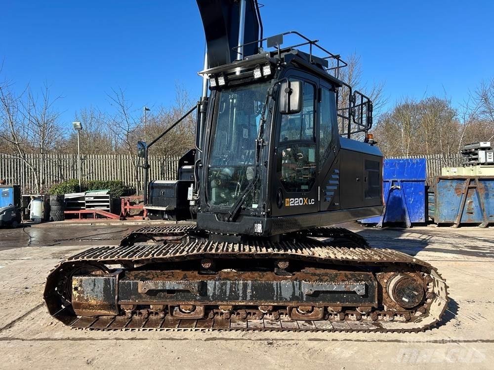 JCB 220X Koparki gąsienicowe