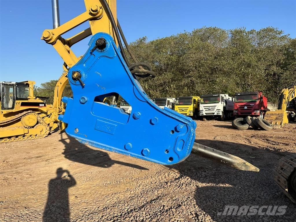 CAT 320 D L Koparki gąsienicowe