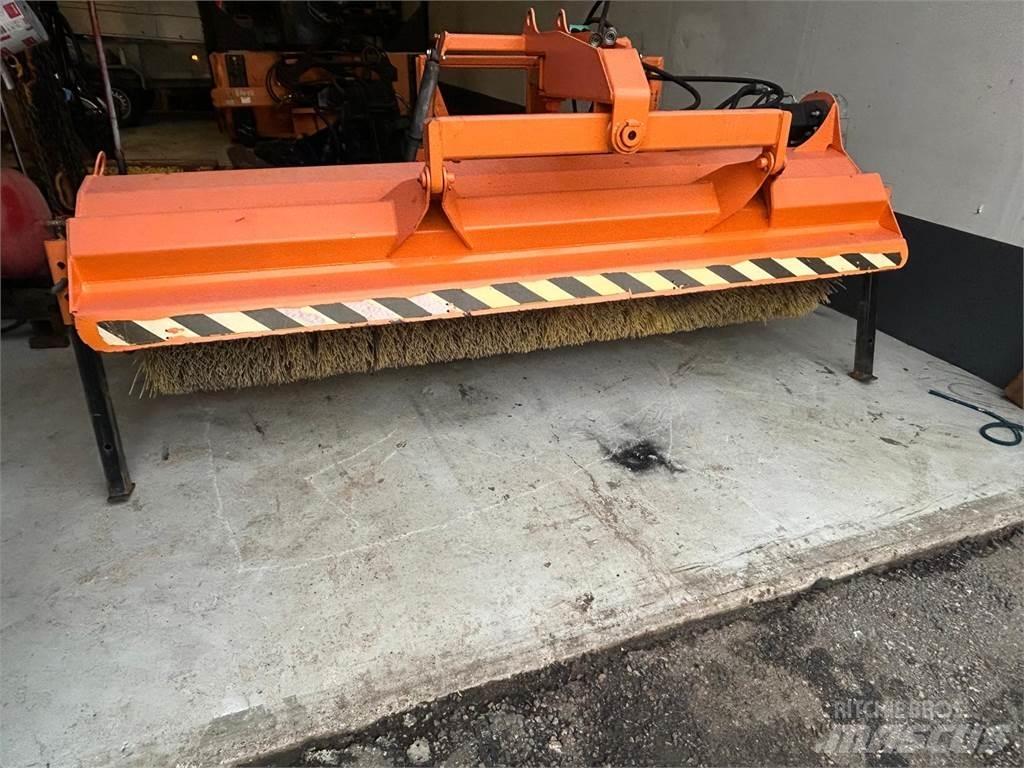 FMG avoharja AH240 Szczotki