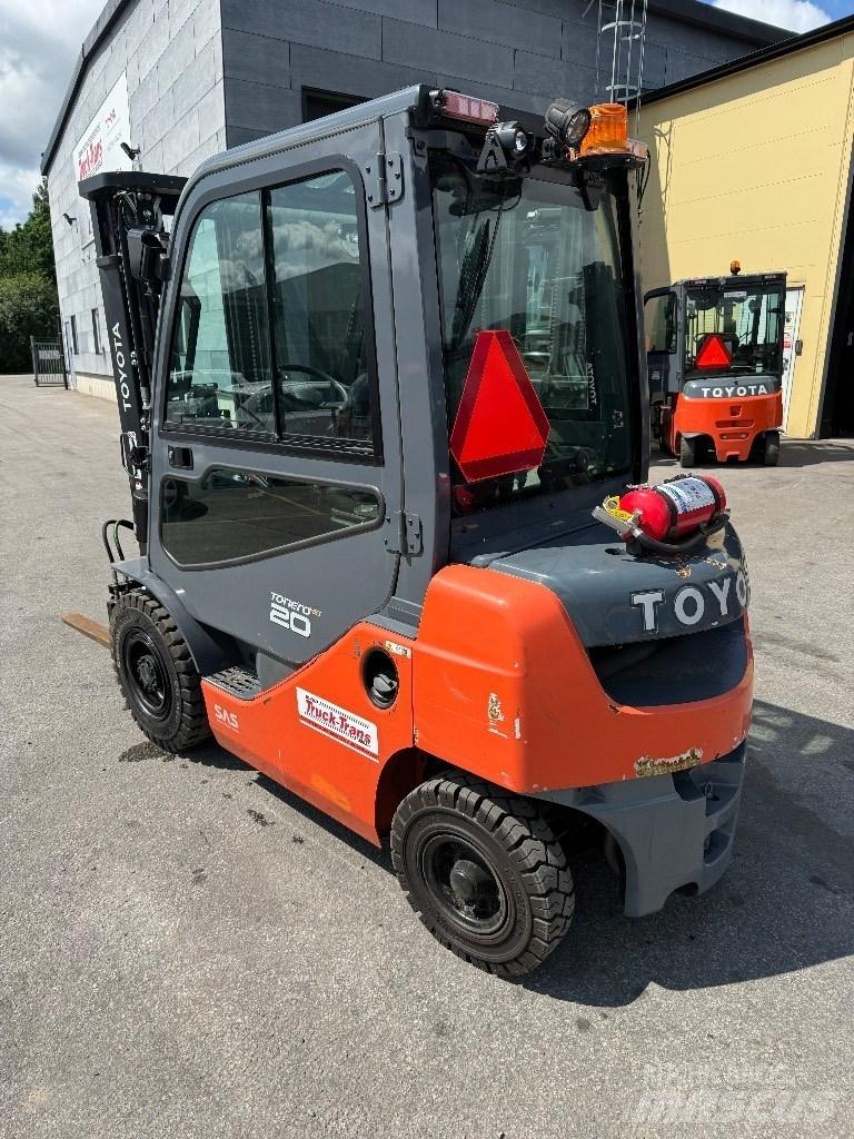 Toyota 06-8FD20F Wózki Diesla