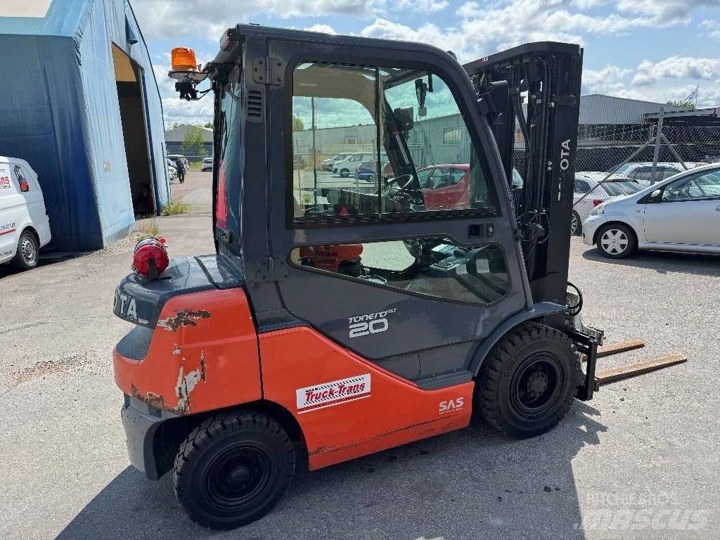 Toyota 06-8FD20F Wózki Diesla