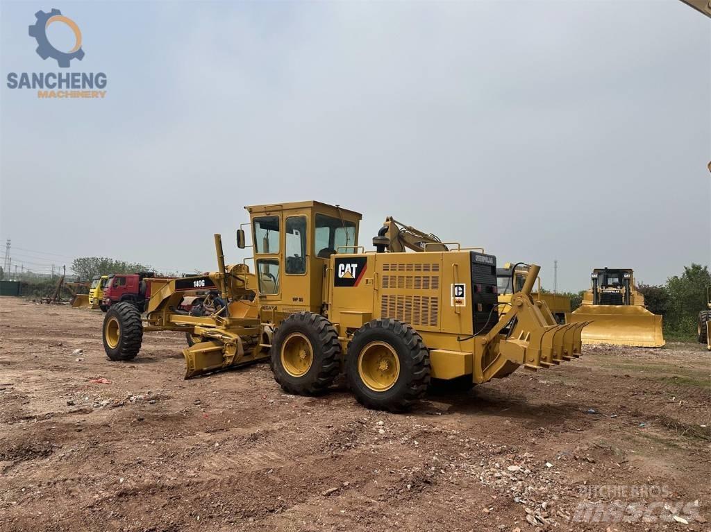 CAT 140 G Równiarki